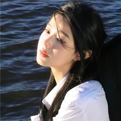 并蒂莲花不相见